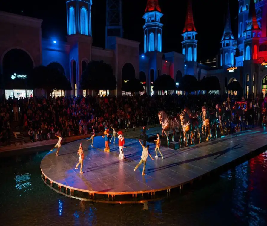 Antalya: Land of Legends Night Show with Hotel Transfers 4