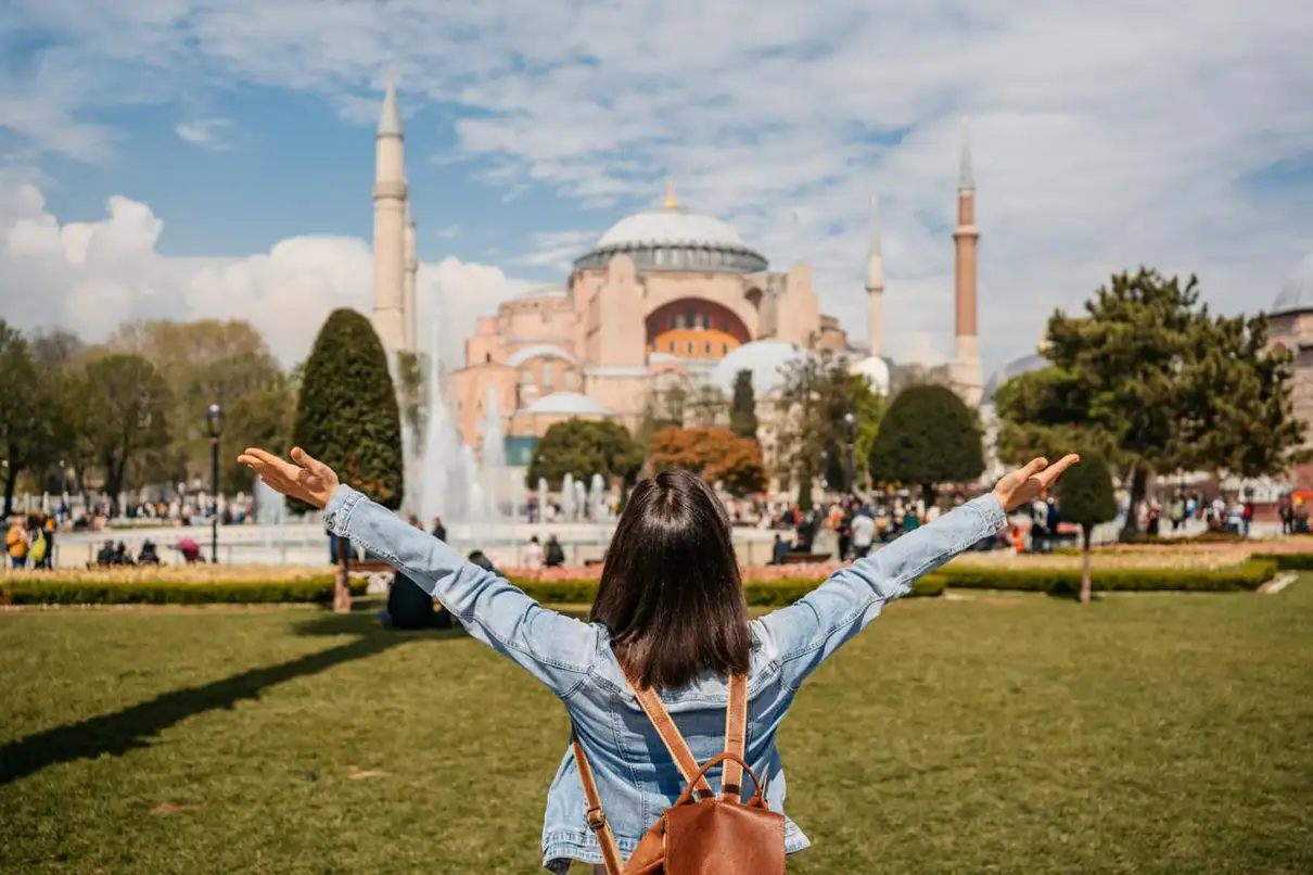Finding Your Rhythm: The Art of Solo Travel in Istanbul
