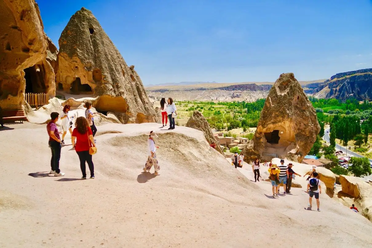 Antalya/Kemer: 2-Day Cappadocia, Cave Hotel, & Balloon Tour 2