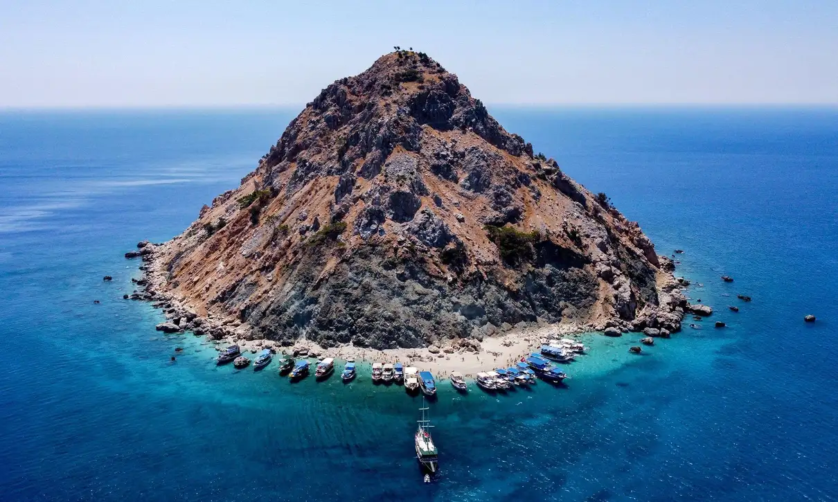 From Antalya: Suluada Island Boat Tour w/Lunch & Pick-up