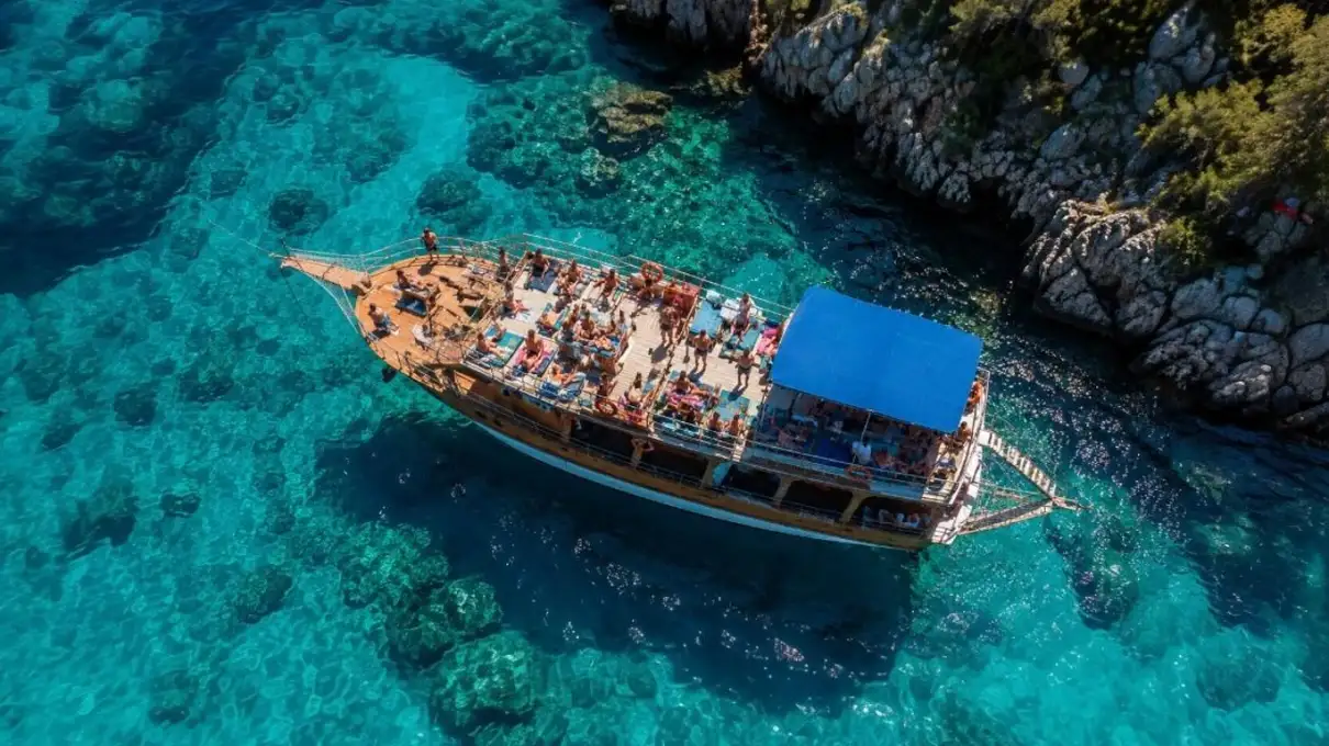 Alanya: Relaxing Cruise with Transfer 2