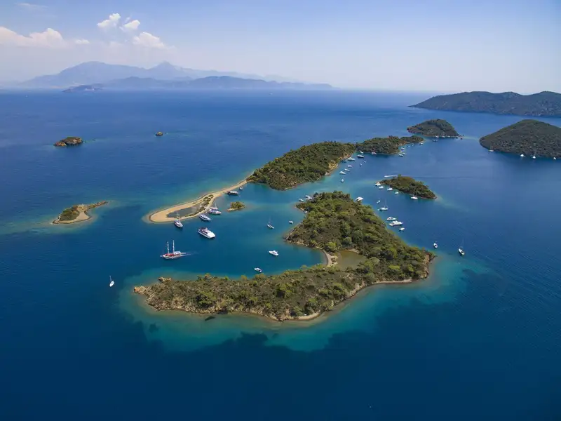 Fethiye: 12 Islands Boat Tour with Lunch and Hotel Pickup