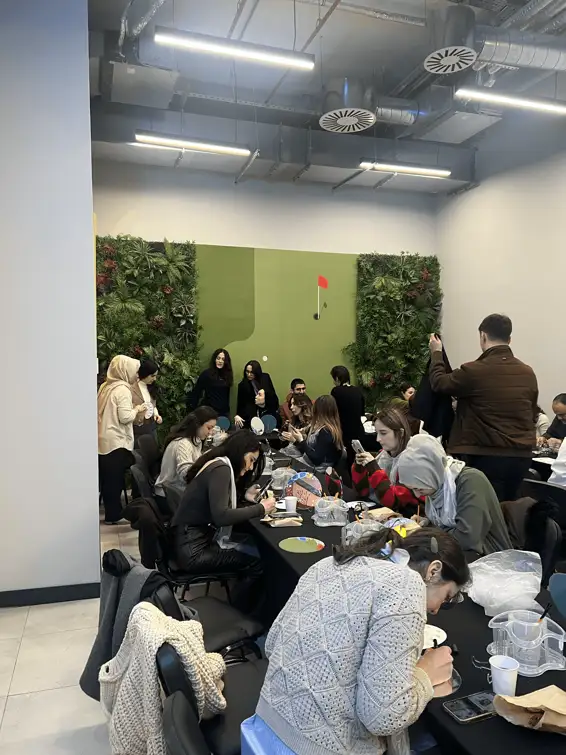Istanbul: Mirror Painting Workshop - Reflection Meets Art 2