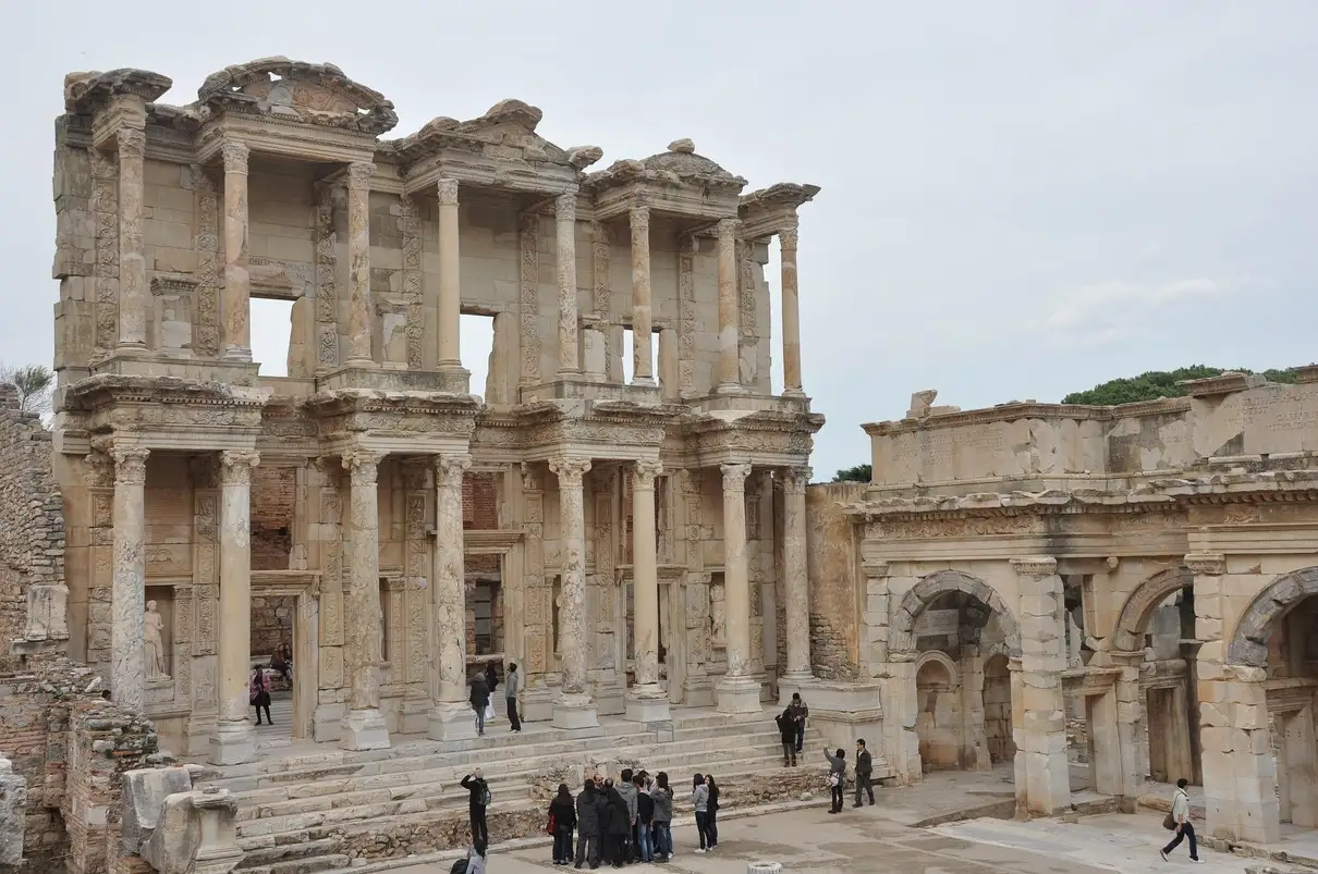 From Istanbul: Ephesus Tour with Roundtrip Flight