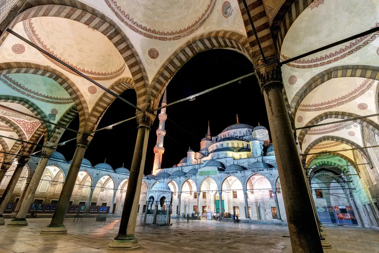 Istanbul: Full-Day Highlights Tour with Guide and Lunch 2