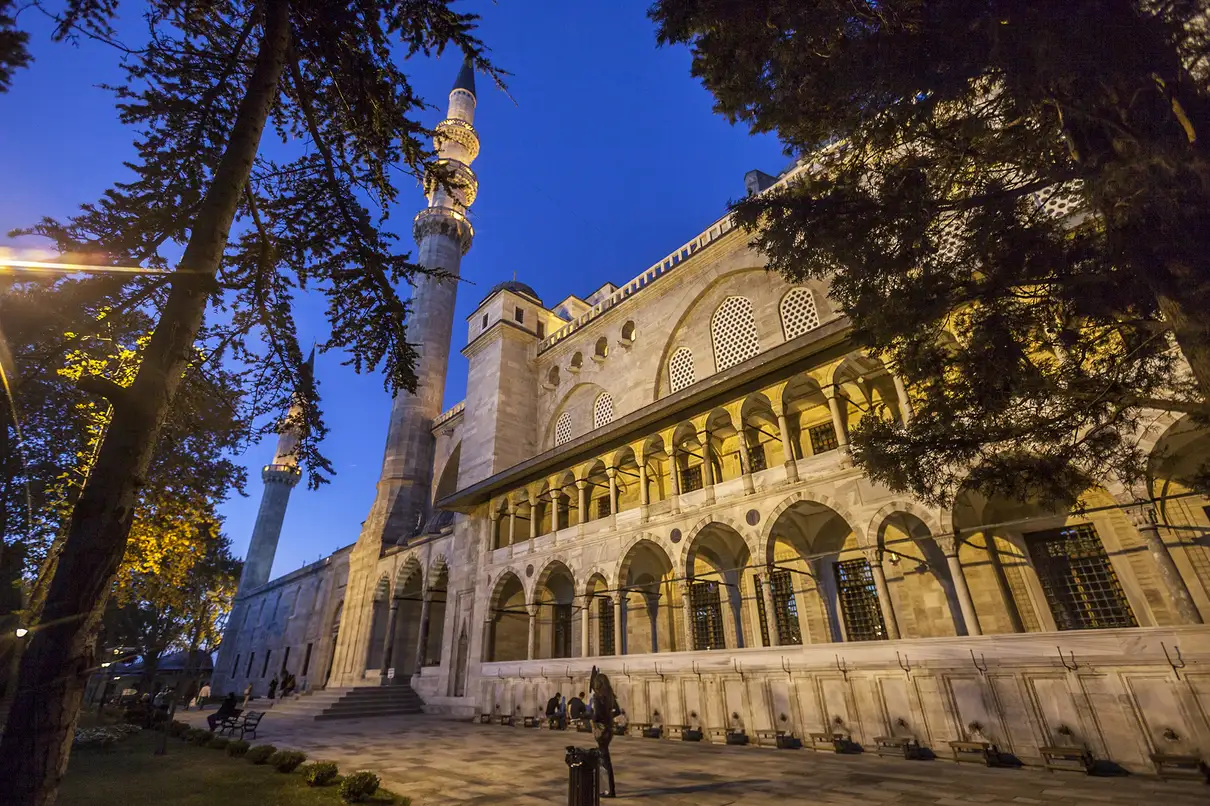 Istanbul: Full-Day Highlights Tour with Guide and Lunch