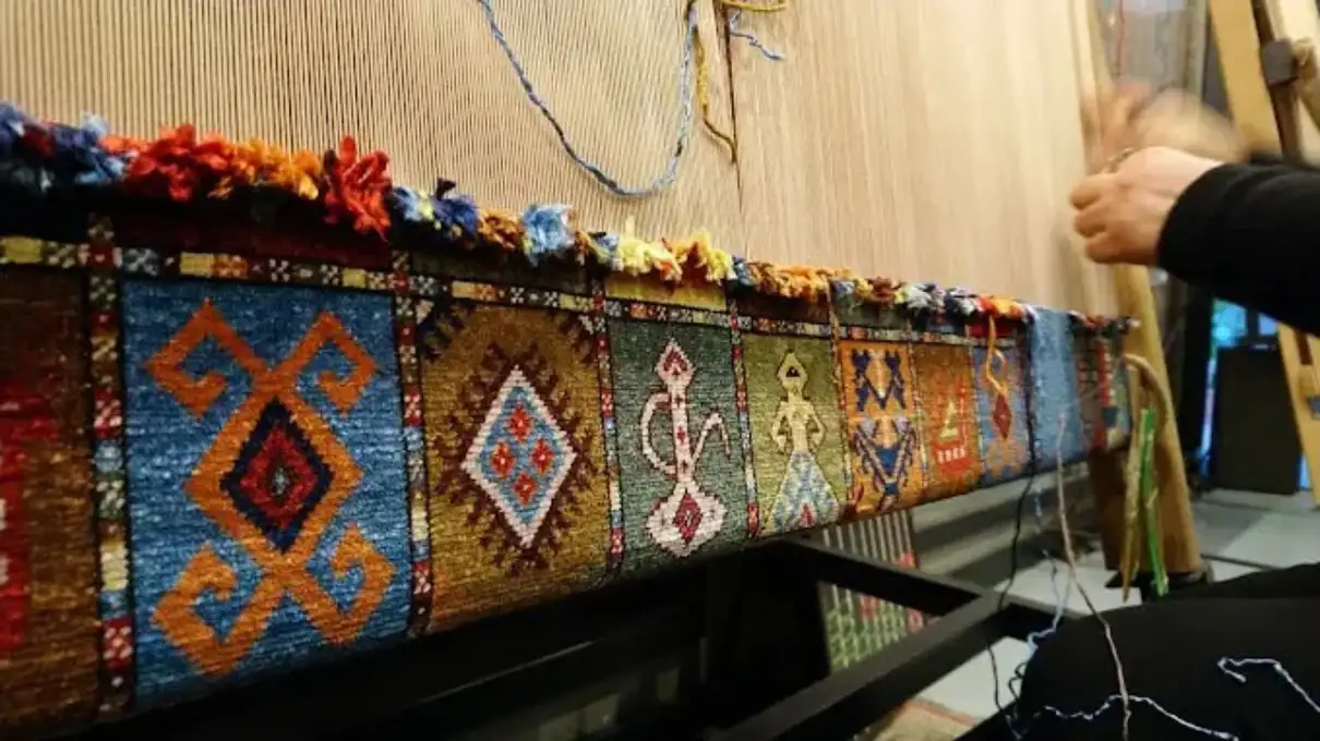 Istanbul: Turkish Carpet History and Weaving Experience